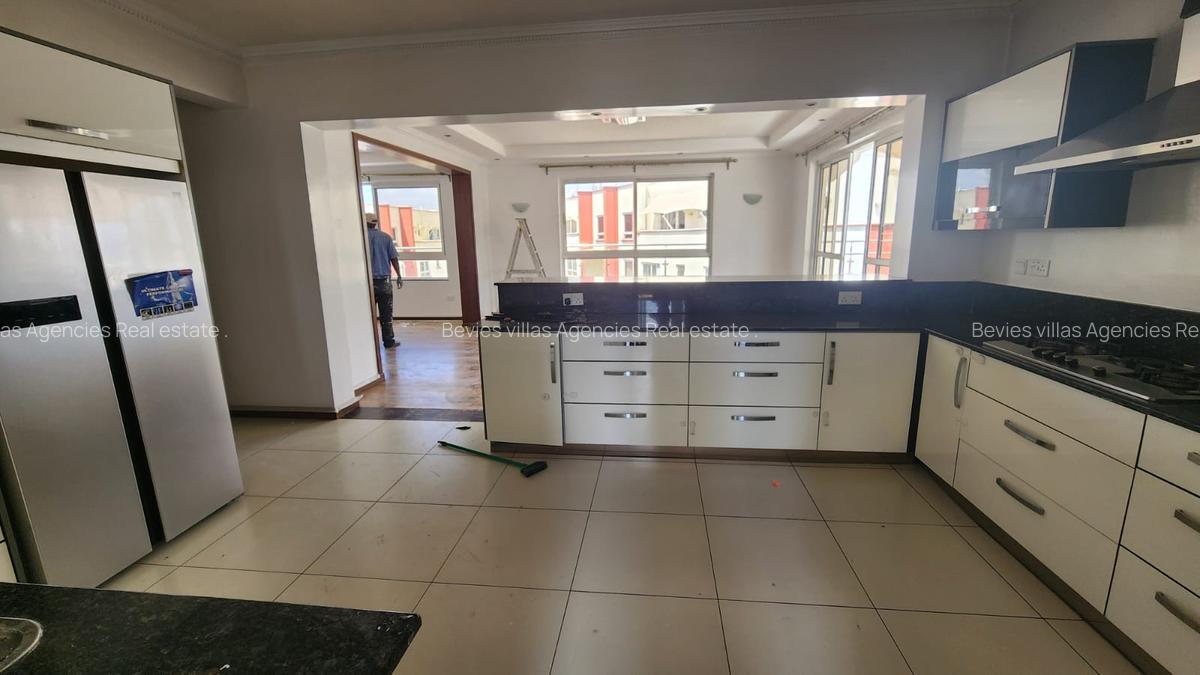 4 Bed Apartment with En Suite in Westlands Area - 7