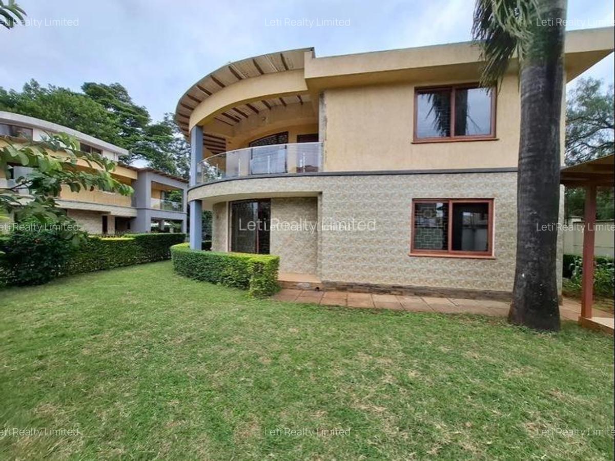 5 Bed Townhouse with En Suite in Lavington - 4