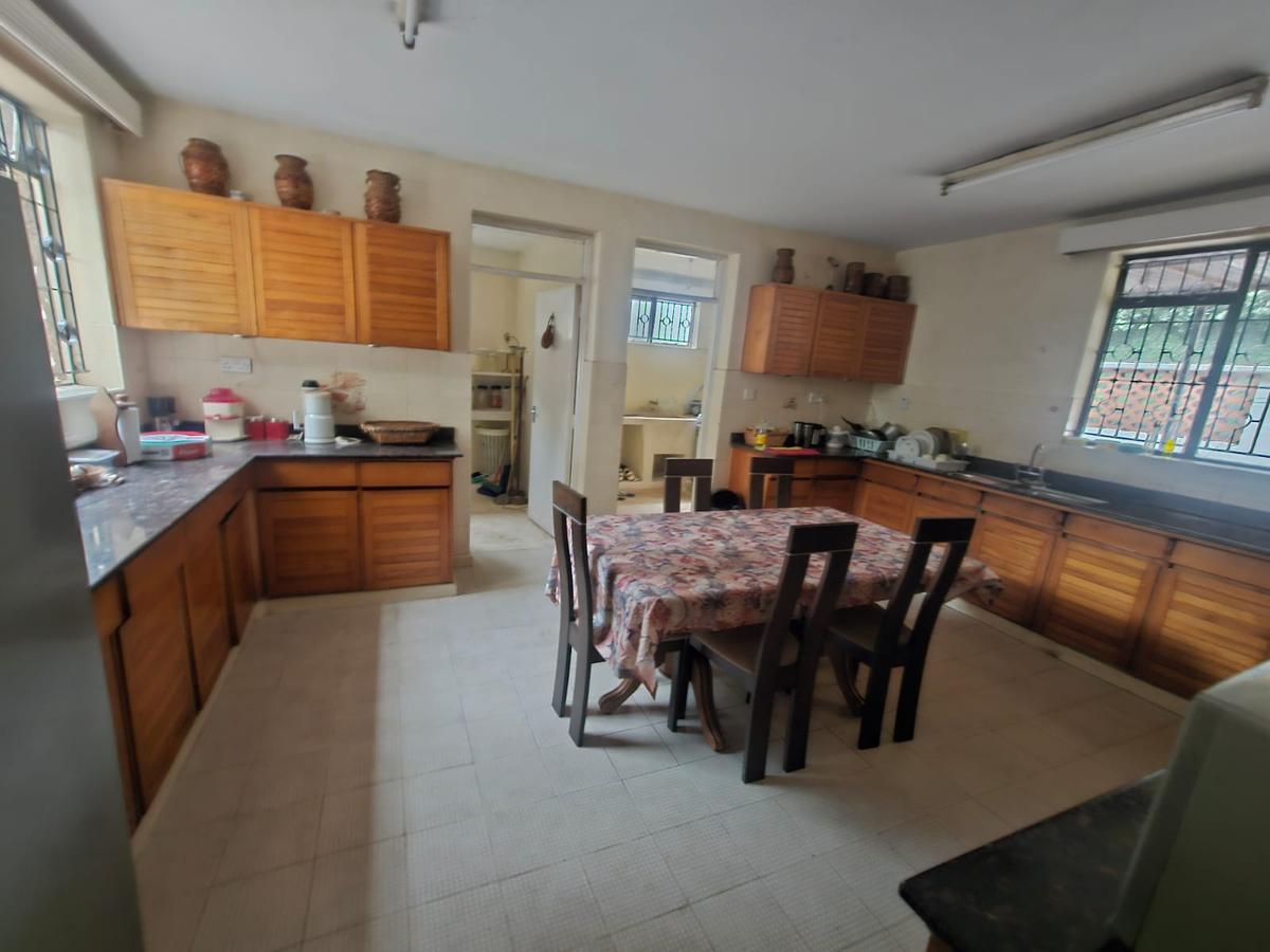 4 Bed House with En Suite in Kyuna - 19