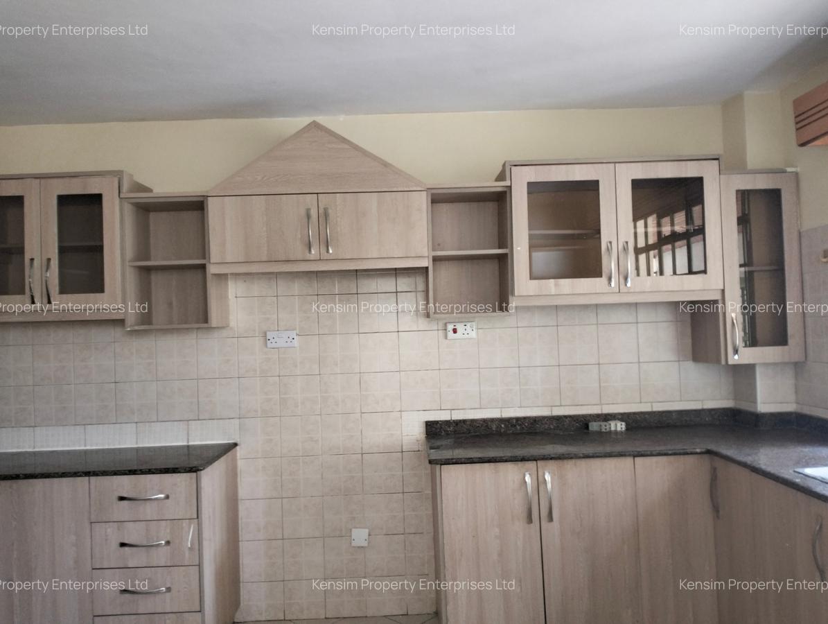 4 Bed Townhouse with En Suite in Lavington - 3