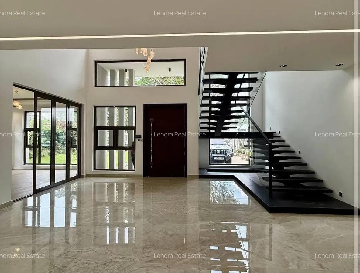 5 Bed Villa with En Suite in Karen Hardy - 6