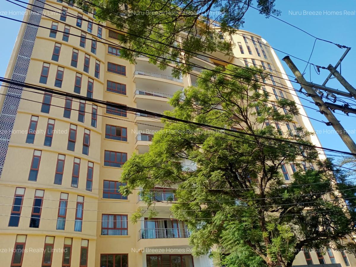 3 Bed Apartment with En Suite in Lavington - 1