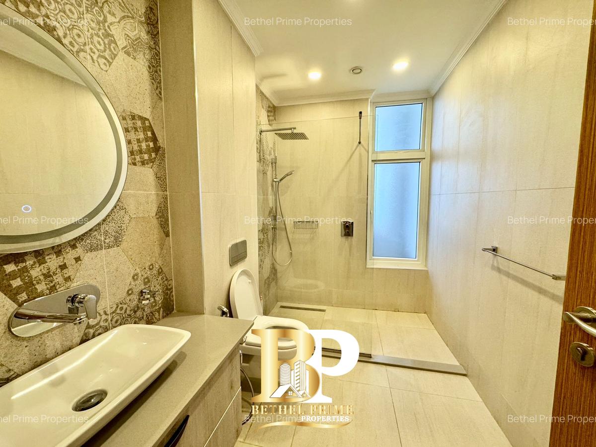 Serviced 2 Bed Apartment with En Suite in Parklands - 15