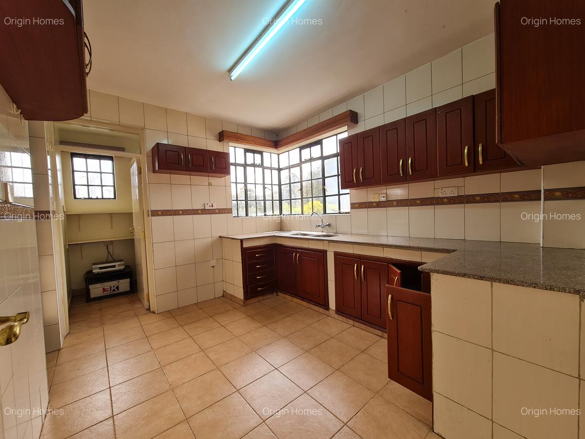 3 Bed Apartment with En Suite at Kilimani - 6