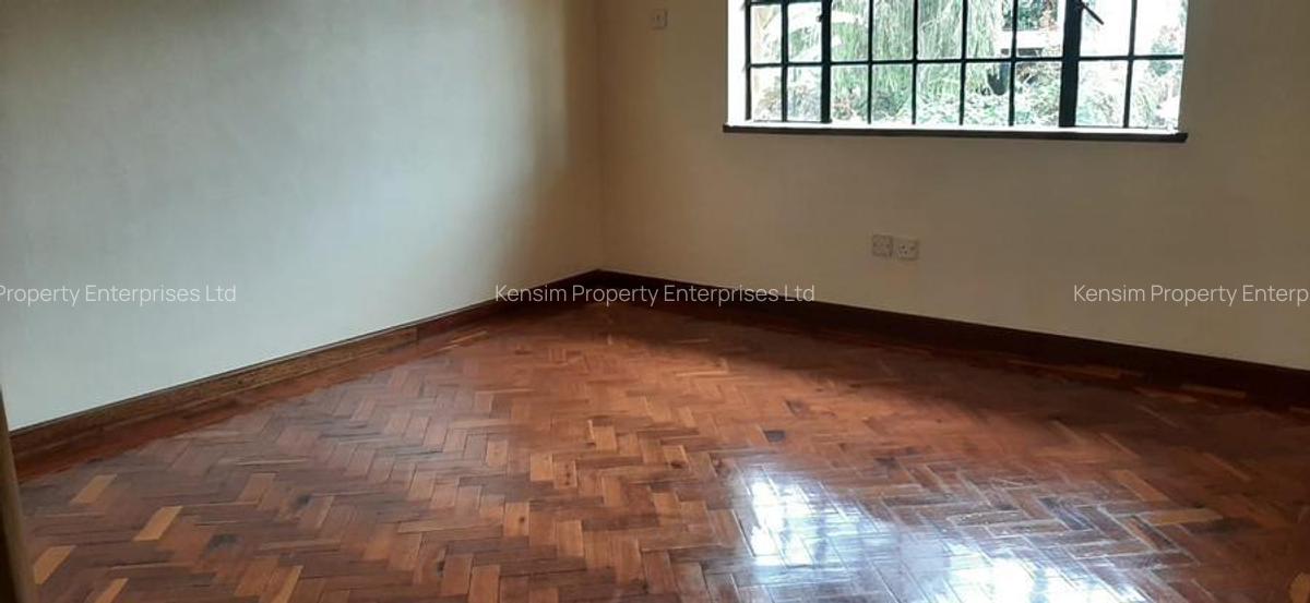 4 Bed Townhouse with En Suite in Spring Valley - 7