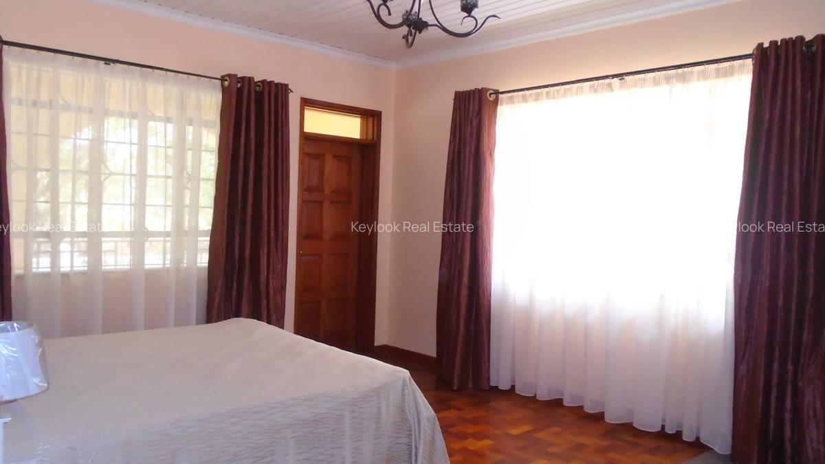 4 Bed Townhouse with En Suite at Lavington - 8