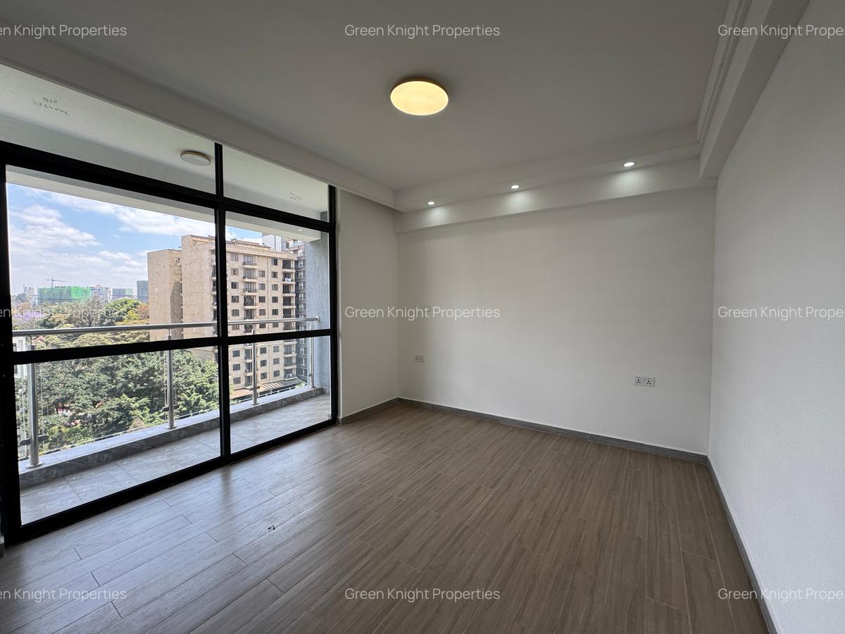 Serviced 2 Bed Apartment with En Suite in Riverside - 5