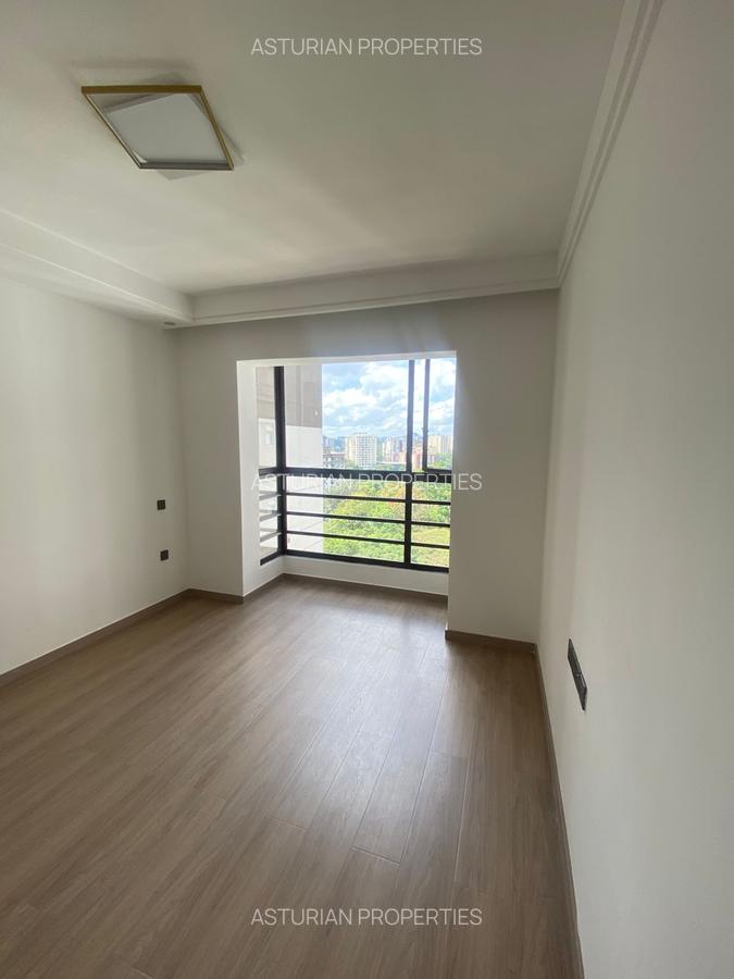 2 Bed Apartment with En Suite in Riverside - 14