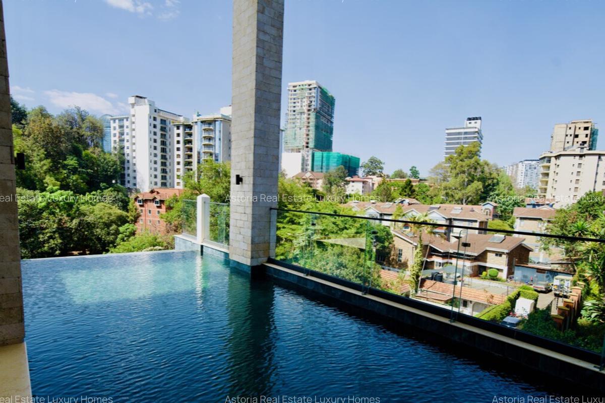 3 Bed Apartment with En Suite at 2026-385 - 1