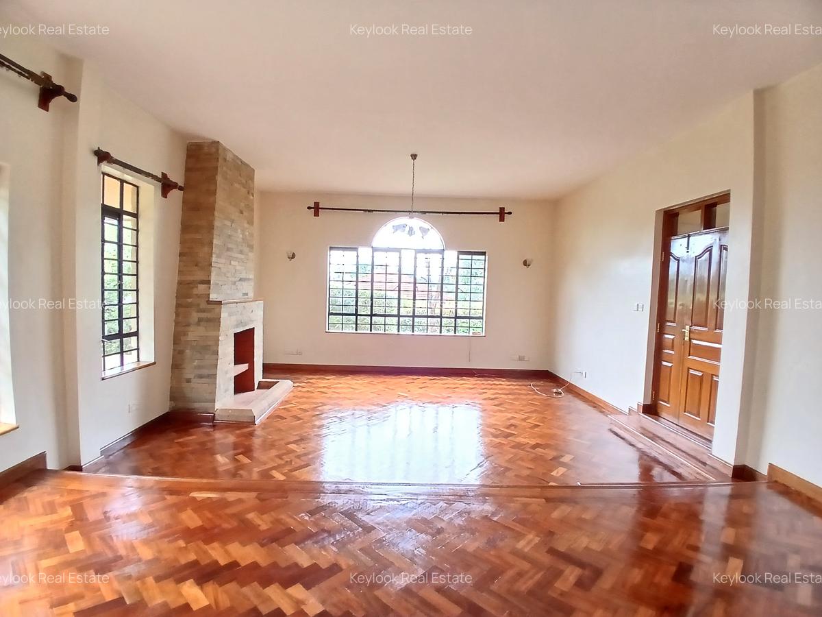 4 Bed Townhouse with En Suite at Off Ngecha Road - 2