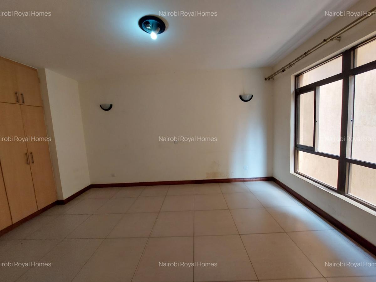 4 Bed Apartment with En Suite at Githunguri Road - 14