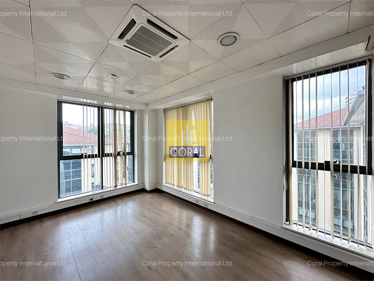 2,399 ft² Office in Riverside - 7