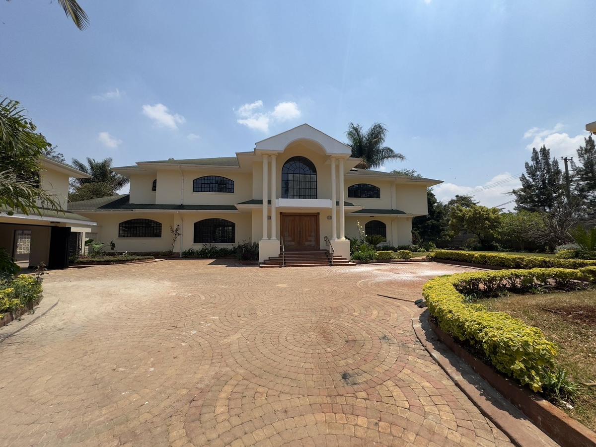 4 Bed Villa with En Suite in Nyari - 18