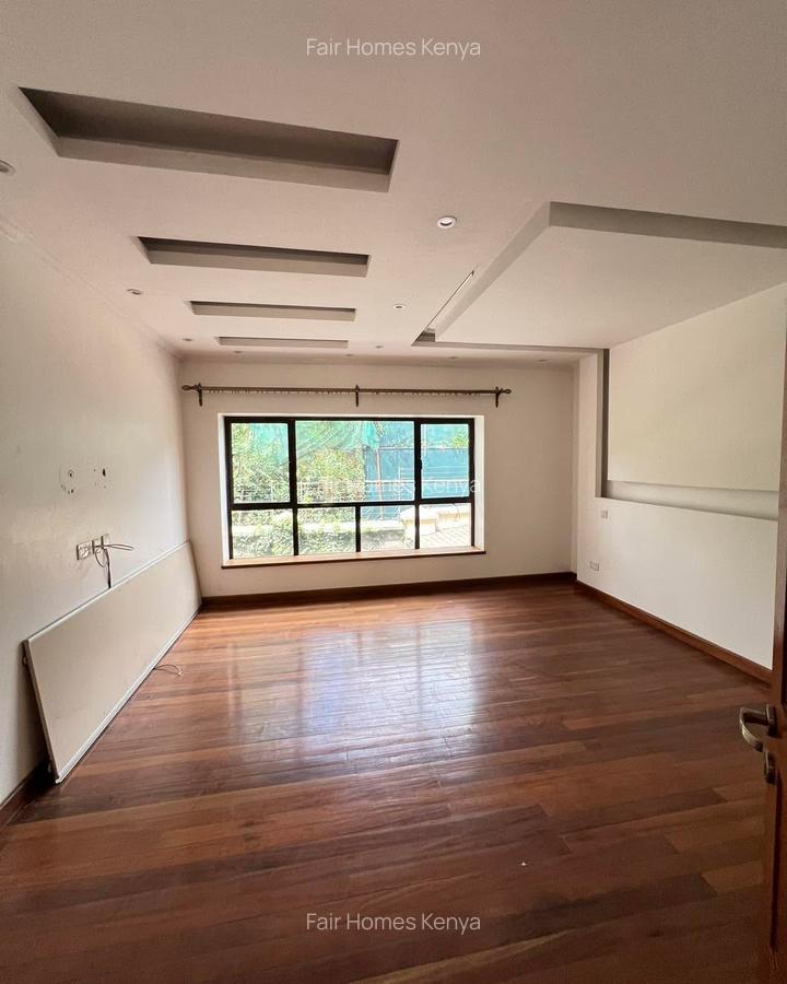 5 Bed Townhouse with En Suite at Kaputei Gardens - 4