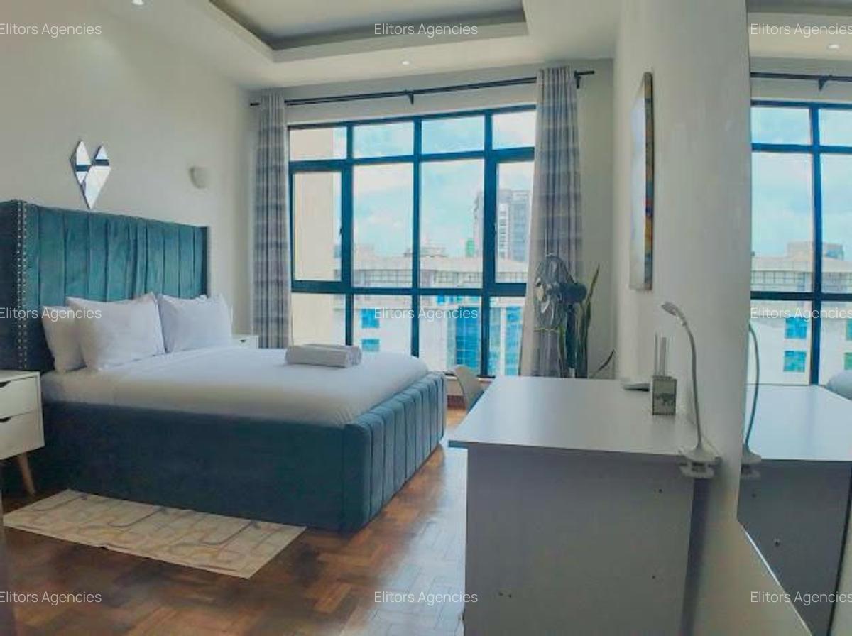 Serviced 2 Bed Apartment with En Suite at Lantana Road - 16