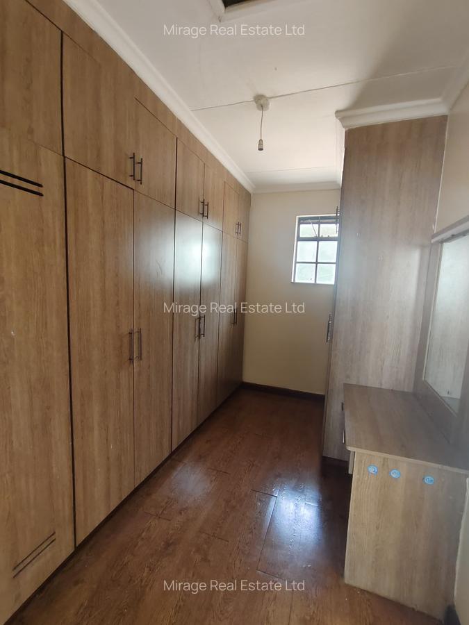 3 Bed Apartment with En Suite in Riverside - 4