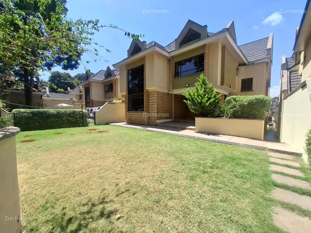 5 Bed Townhouse with En Suite in Lavington - 2