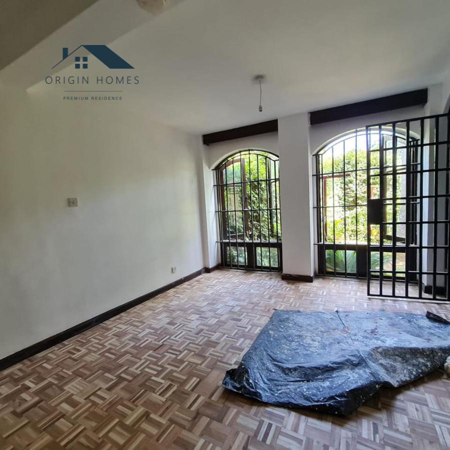 4 Bed Townhouse with En Suite at Westlands - 8