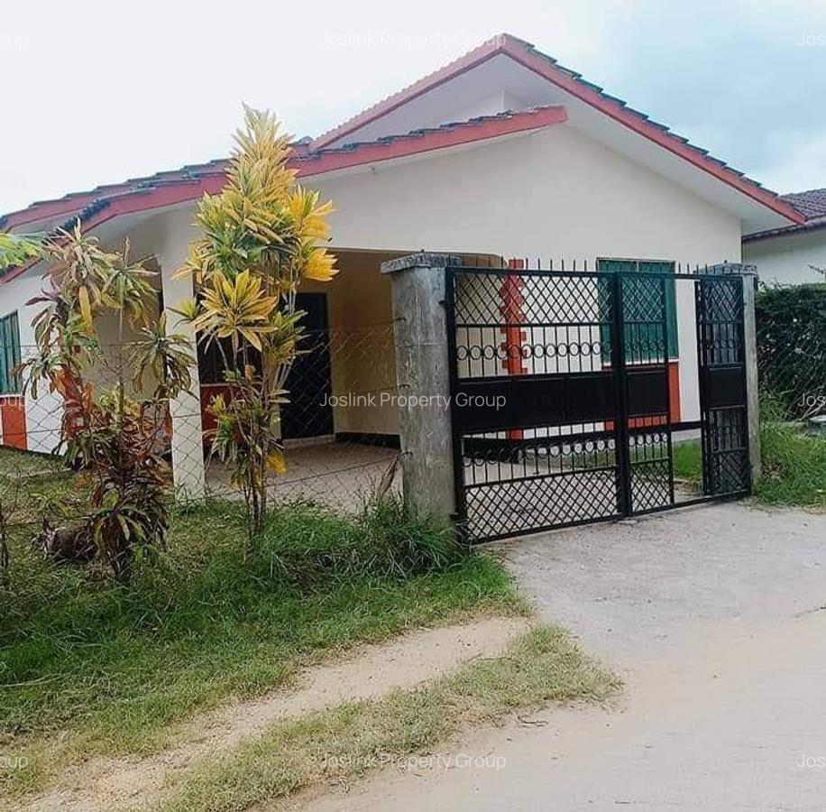 3 Bed Apartment with En Suite in Mtwapa - 3