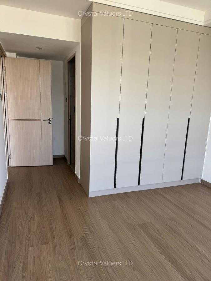 2 Bed Apartment with En Suite in Riverside - 3