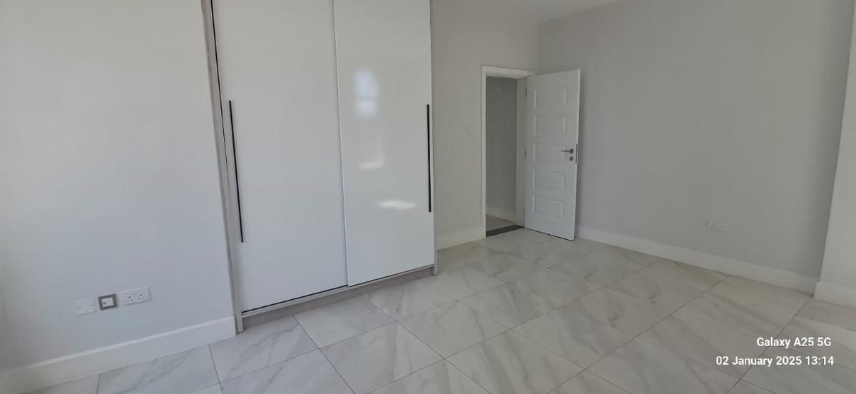 1 Bed Apartment with En Suite at Rhapta Rd - 12