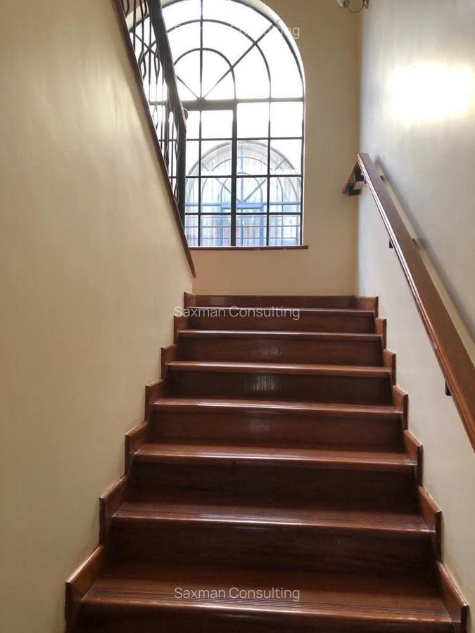 4 Bed House with En Suite in Kitisuru - 9