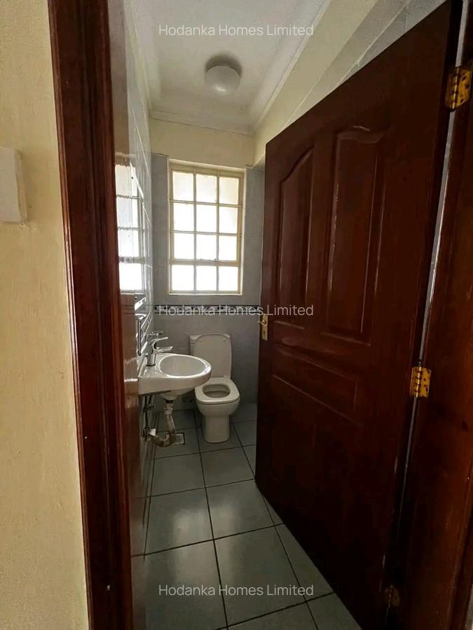 Serviced 2 Bed Apartment with En Suite in Kilimani - 7