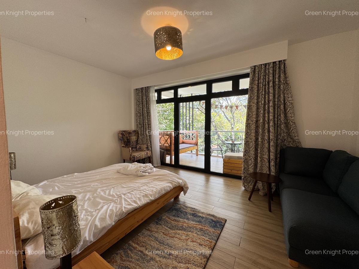 Serviced 2 Bed Apartment with En Suite in Lavington - 11