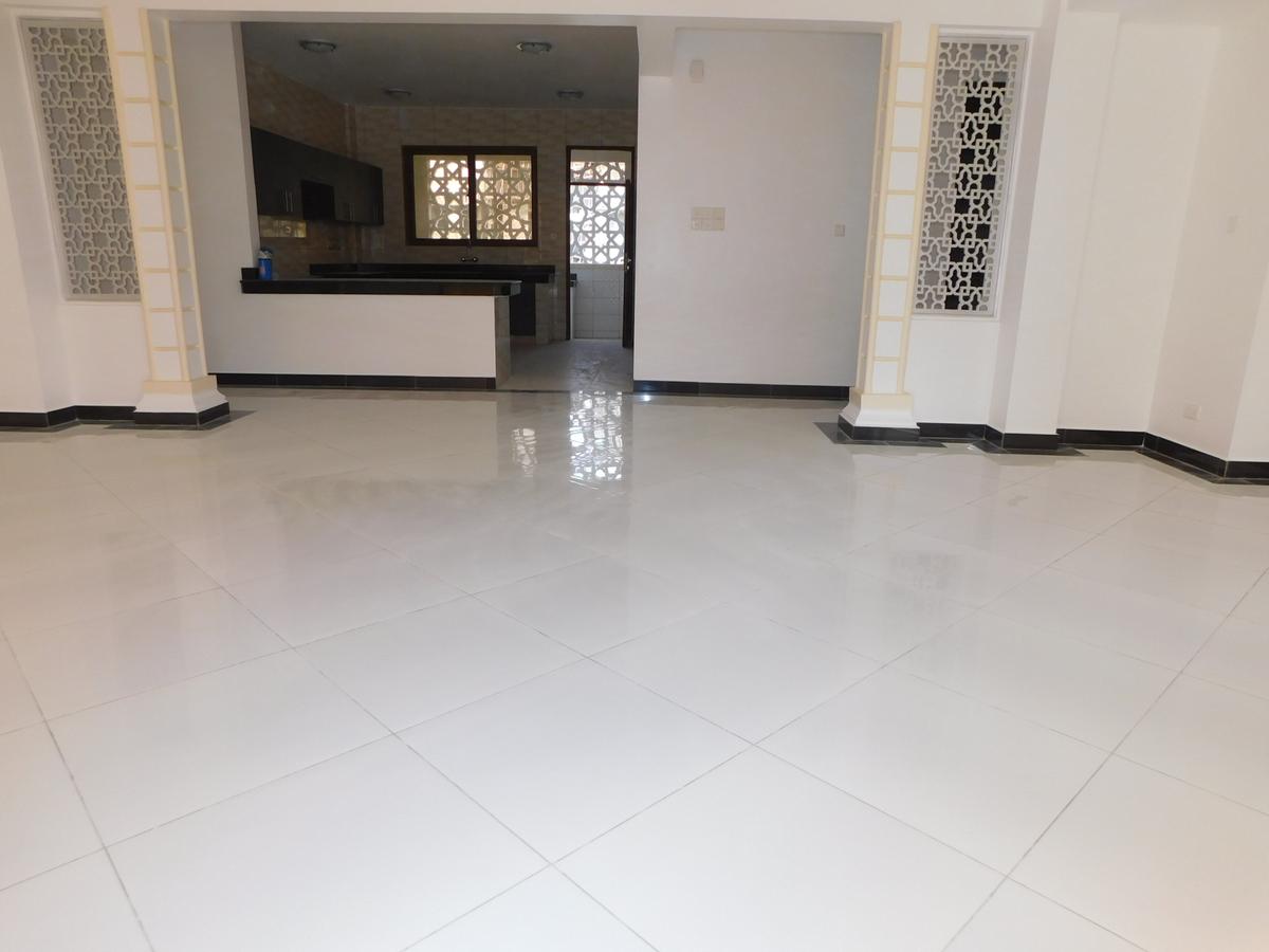 3 Bed Apartment with En Suite at Nyali - 7