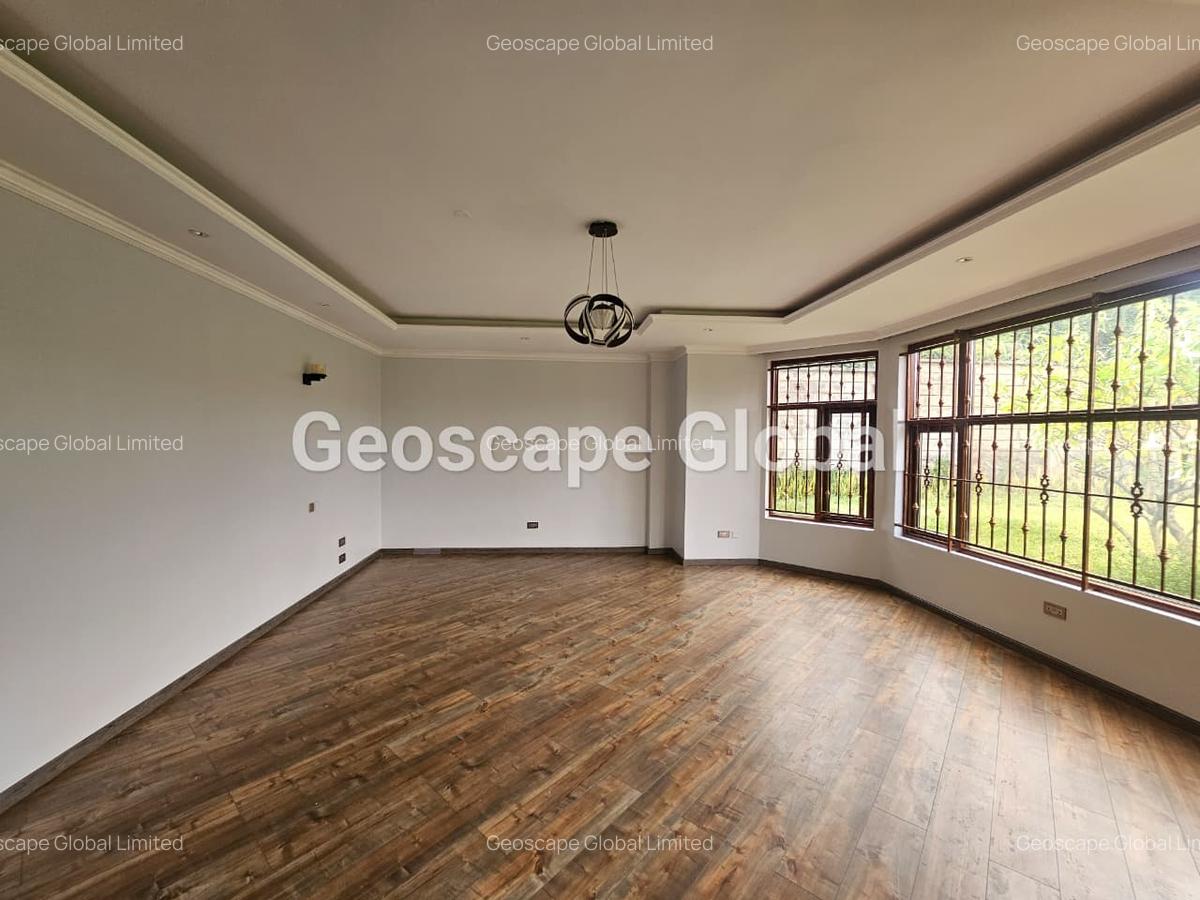 4 Bed House with En Suite in Muthaiga - 11
