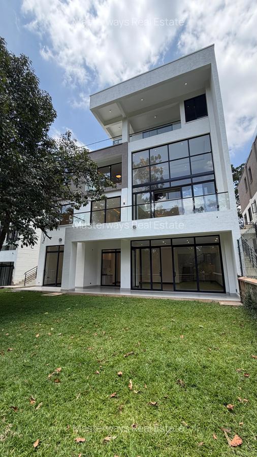 6 Bed Villa with En Suite at Peponi Road - 11
