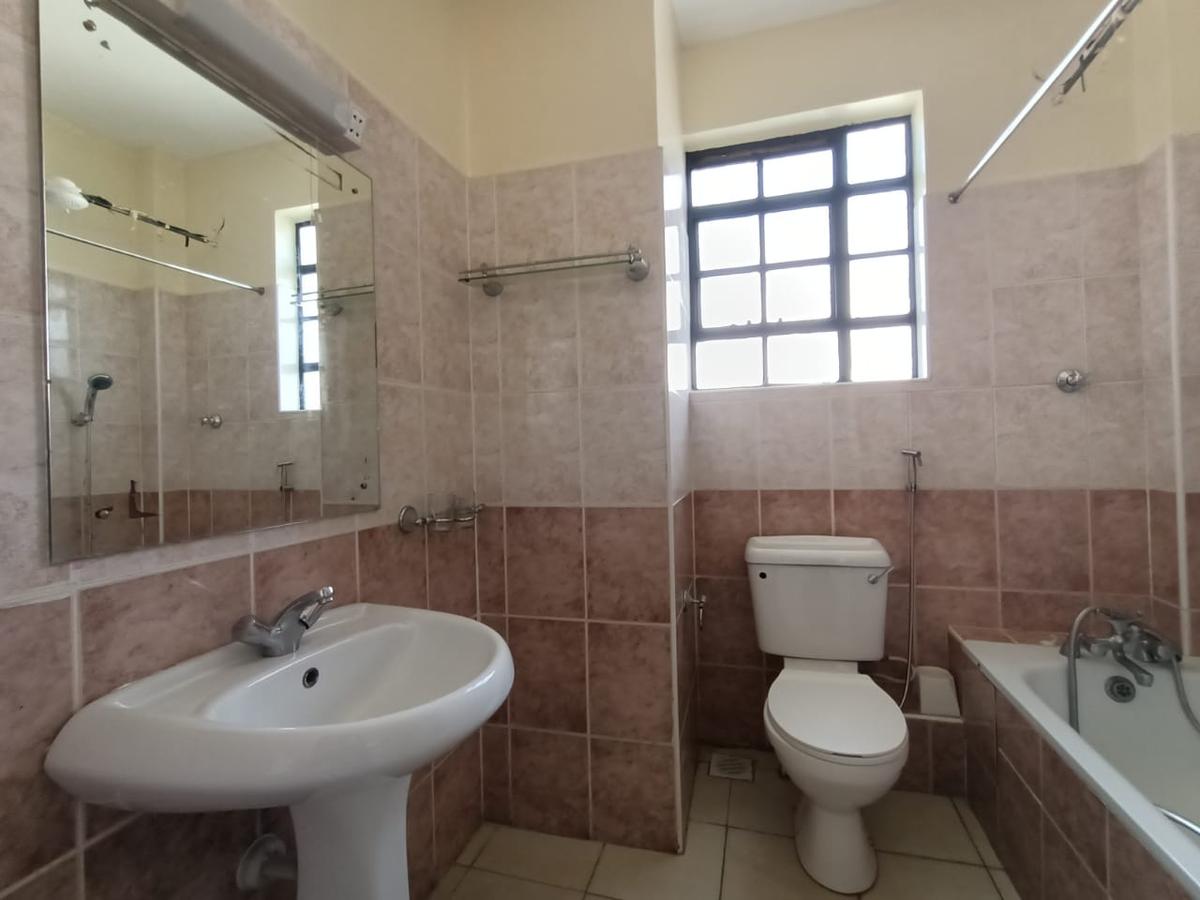 3 Bed Apartment with En Suite at Mandera Road - 12