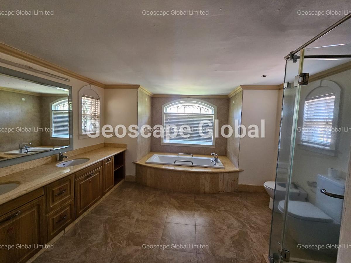 4 Bed House with En Suite in Kitisuru - 8