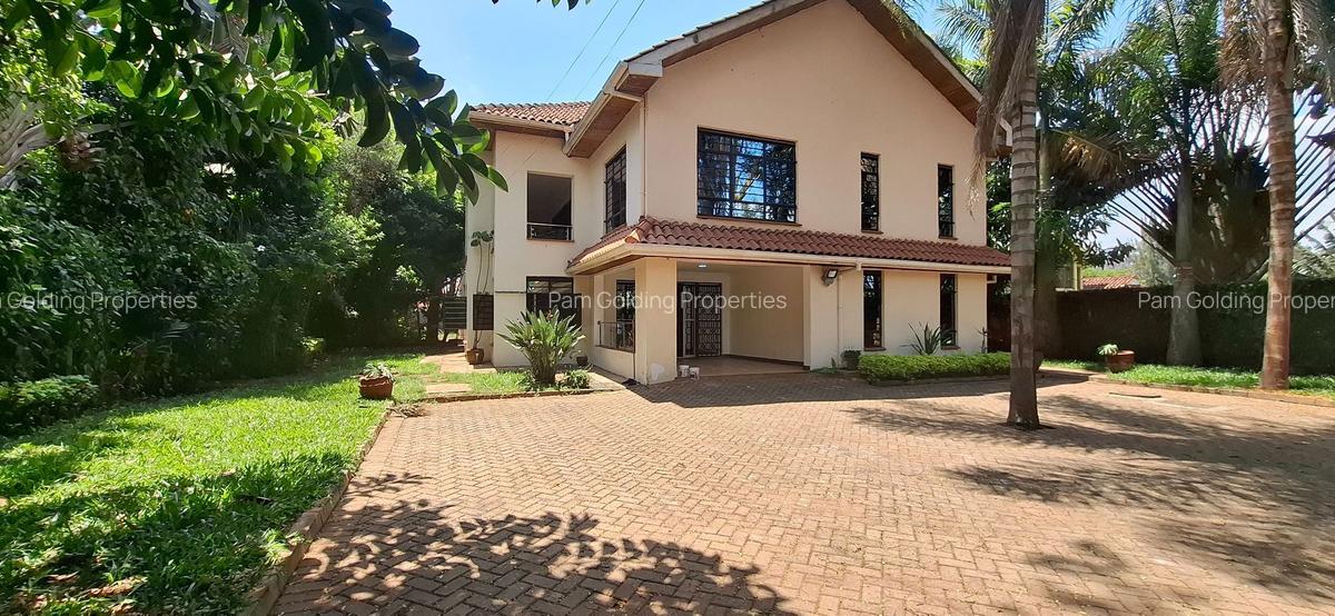 4 Bed House at Ridgeways Road - 15