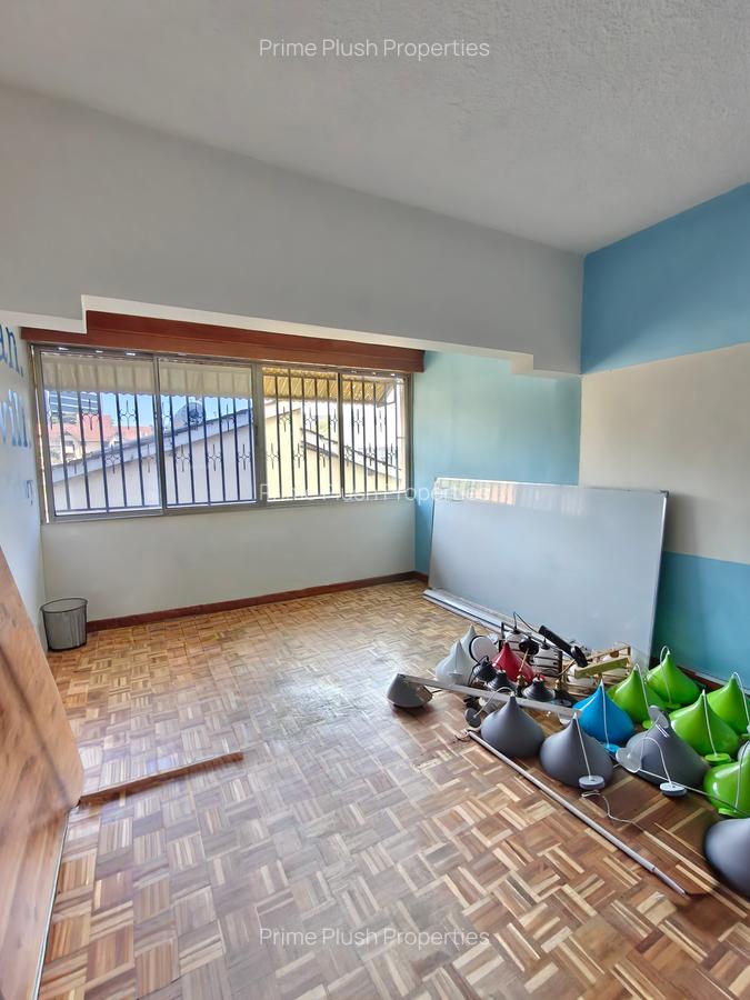 Commercial Property with Parking in Westlands Area - 13