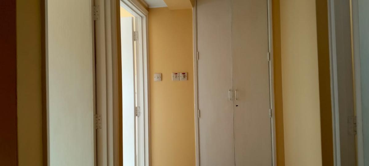2 Bed Townhouse with En Suite in Lavington - 2