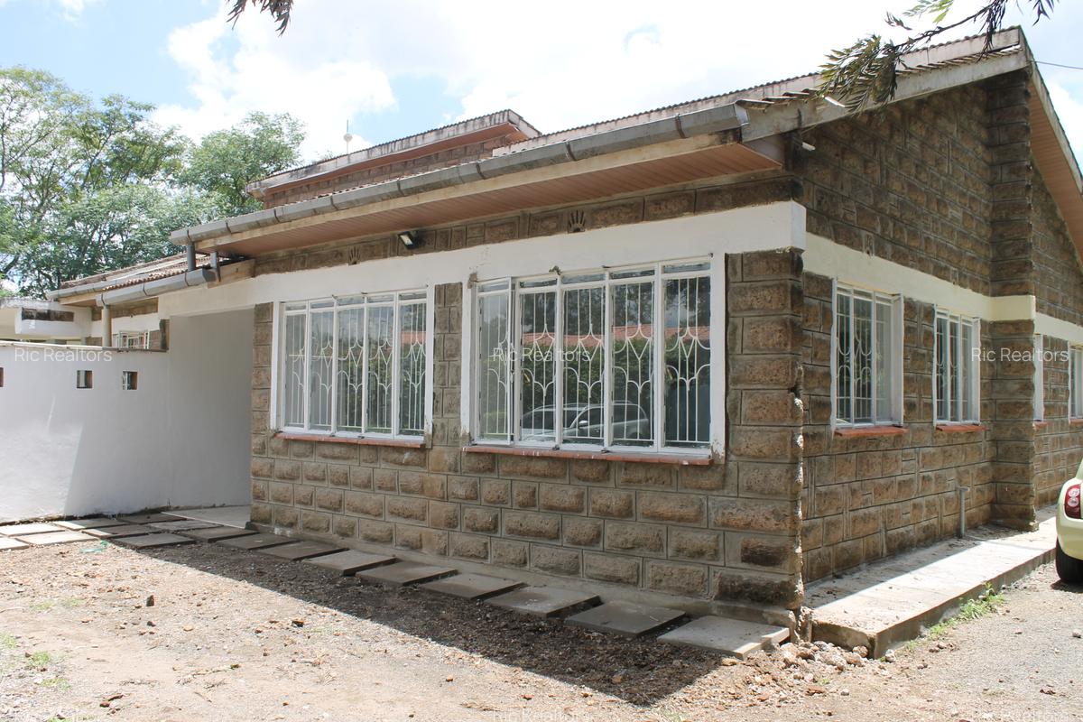 2 Bed Townhouse with Borehole in Karen - 1