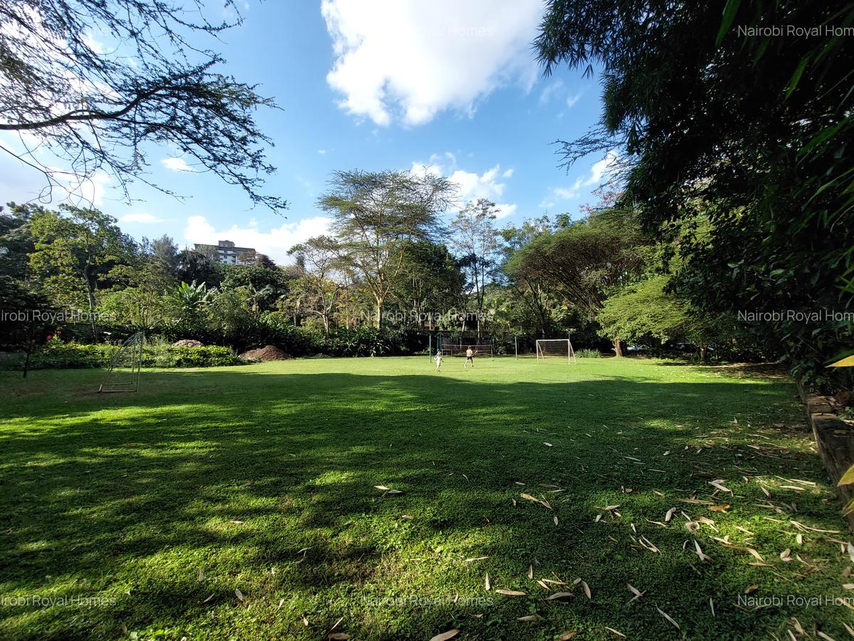 4 Bed Townhouse with En Suite at Gem Lane - 9