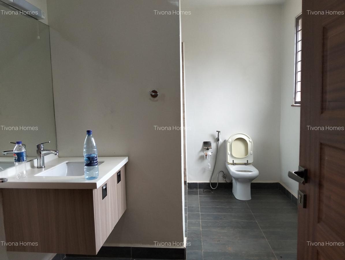 5 Bed House with Staff Quarters in Lavington - 11