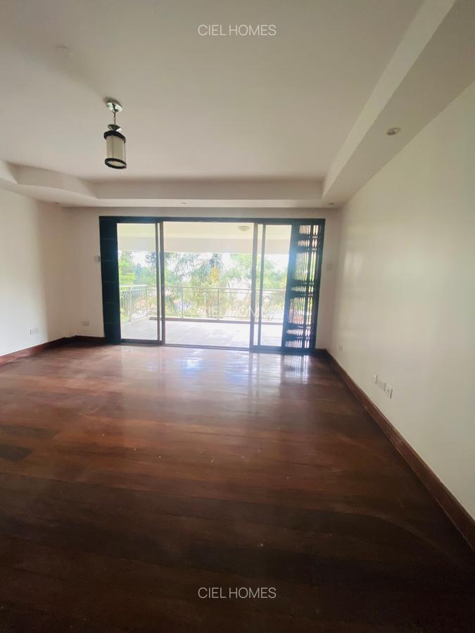 5 Bed Villa with En Suite in Lavington - 10