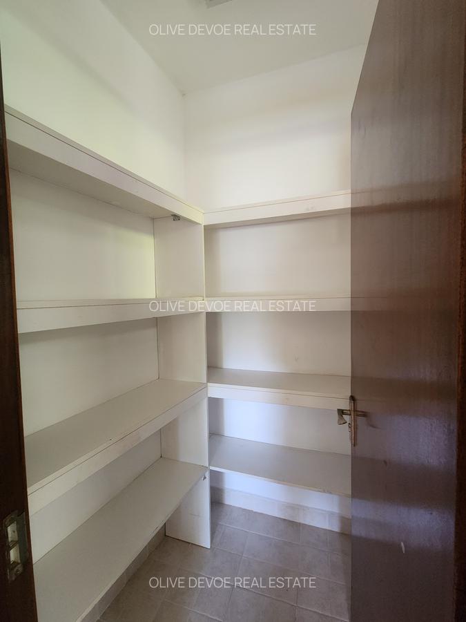 4 Bed Townhouse with En Suite in Runda - 7