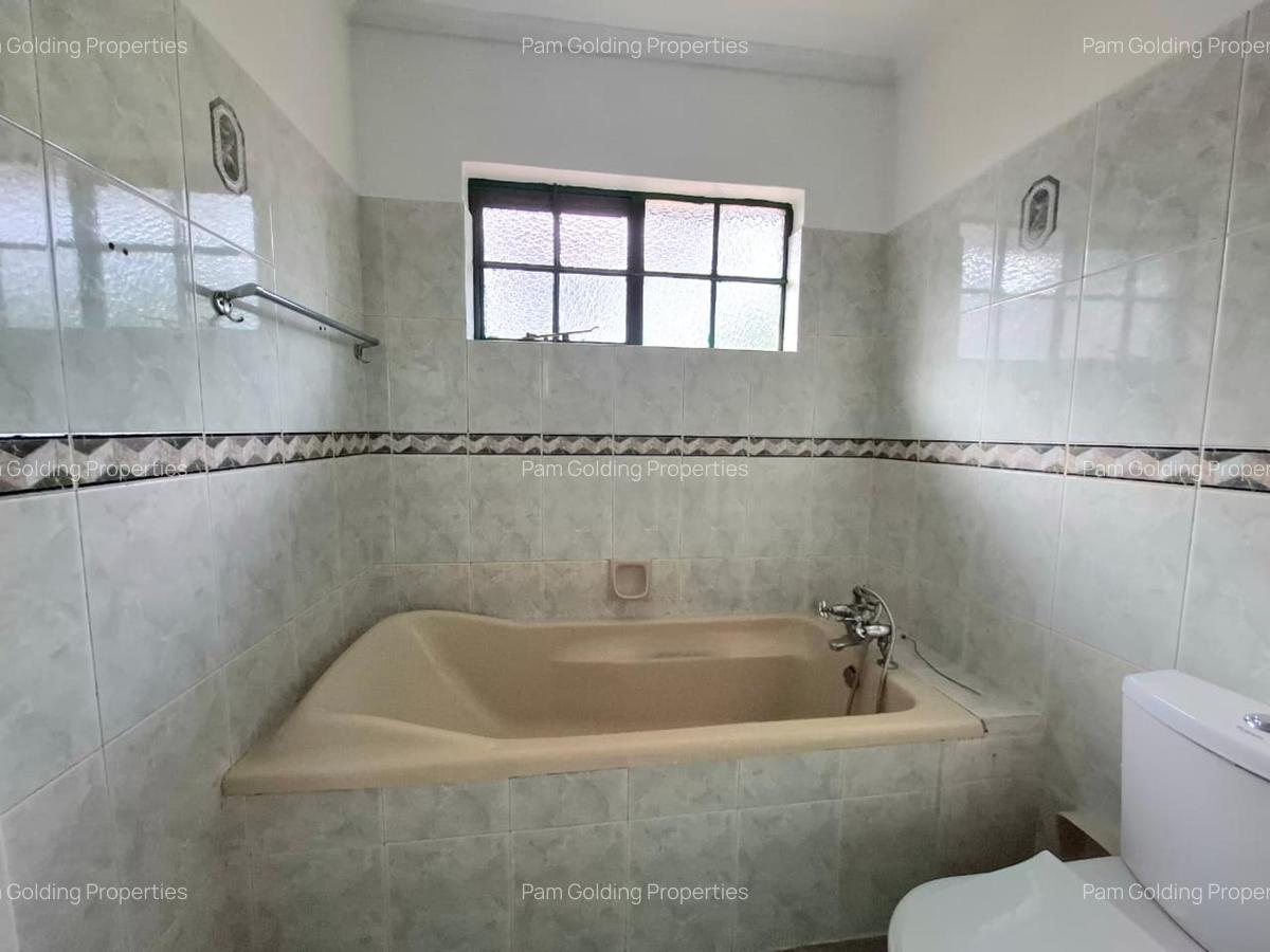 4 Bed House at Muthaiga North - 10