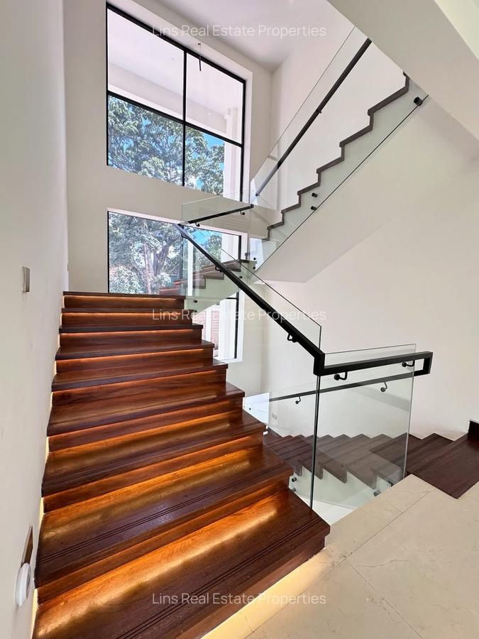 5 Bed Townhouse with En Suite in Kitisuru - 6