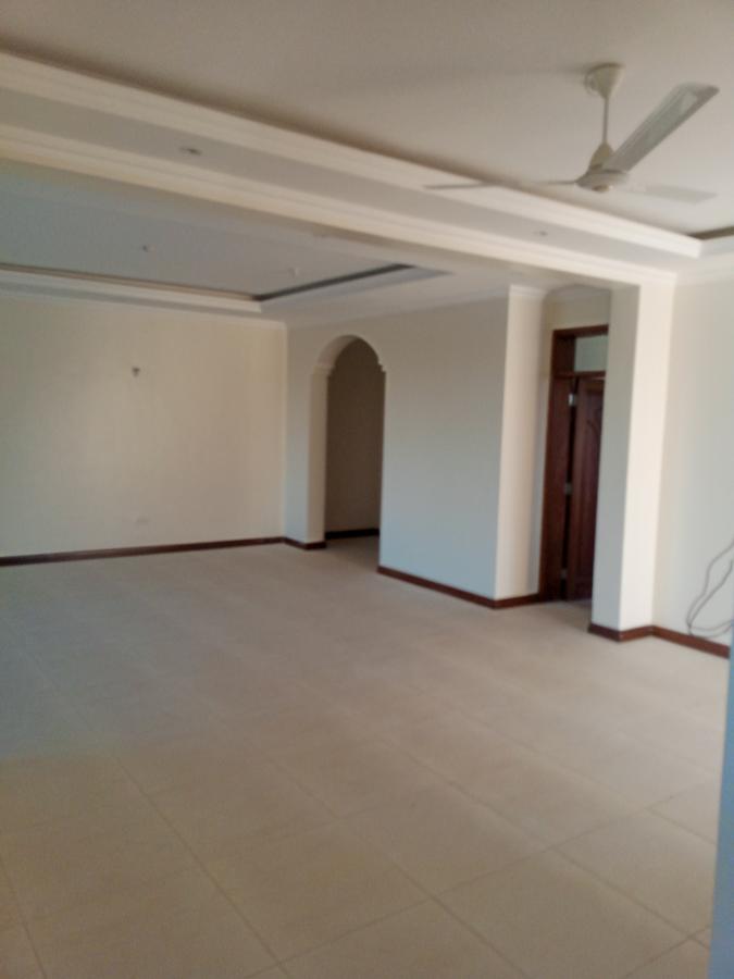 Serviced 3 Bed Apartment with En Suite at Nyali - 14