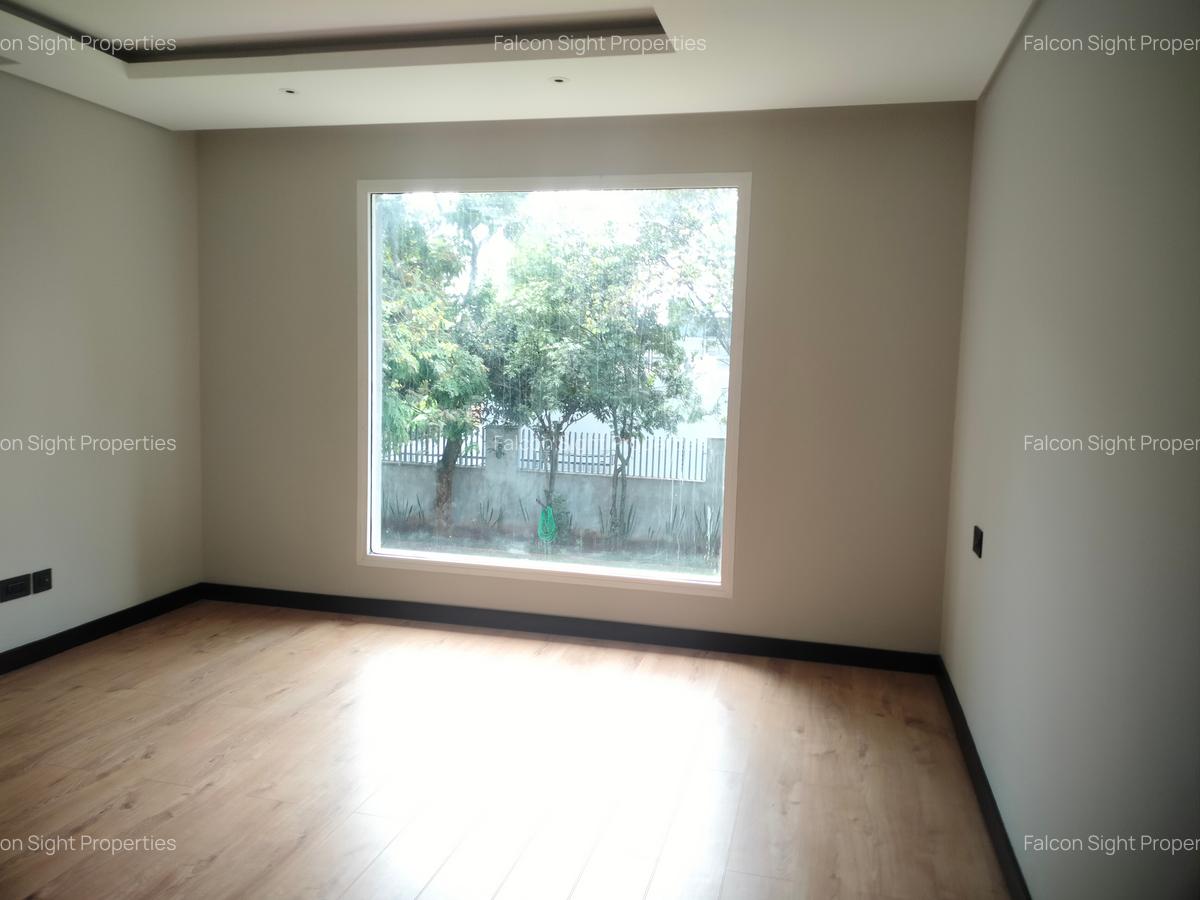 5 Bed Townhouse with Staff Quarters at Few Minutes Drive To Roslyn Academy And Un Headquarters In Gigiri - 9