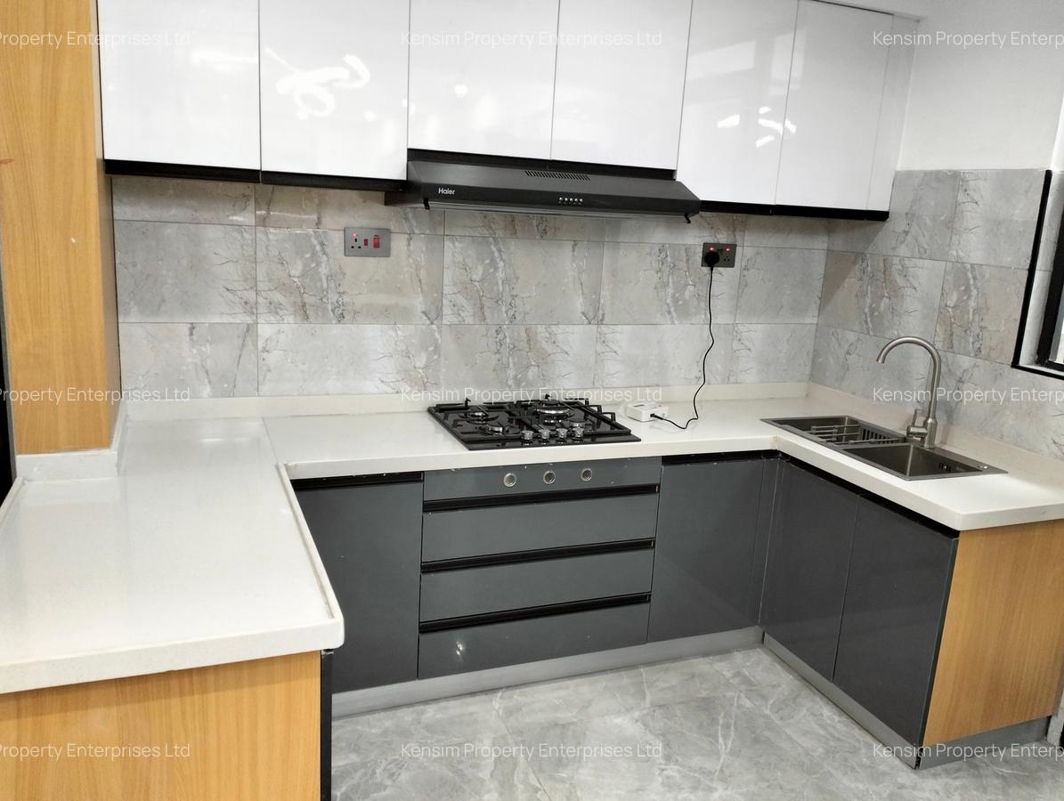 3 Bed Apartment with En Suite in Lavington - 12