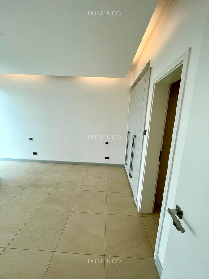 Serviced 2 Bed Apartment with En Suite in Westlands Area - 12