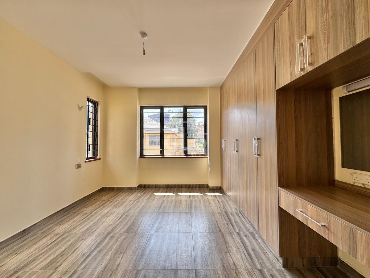 4 Bed Townhouse with En Suite in Kileleshwa - 16