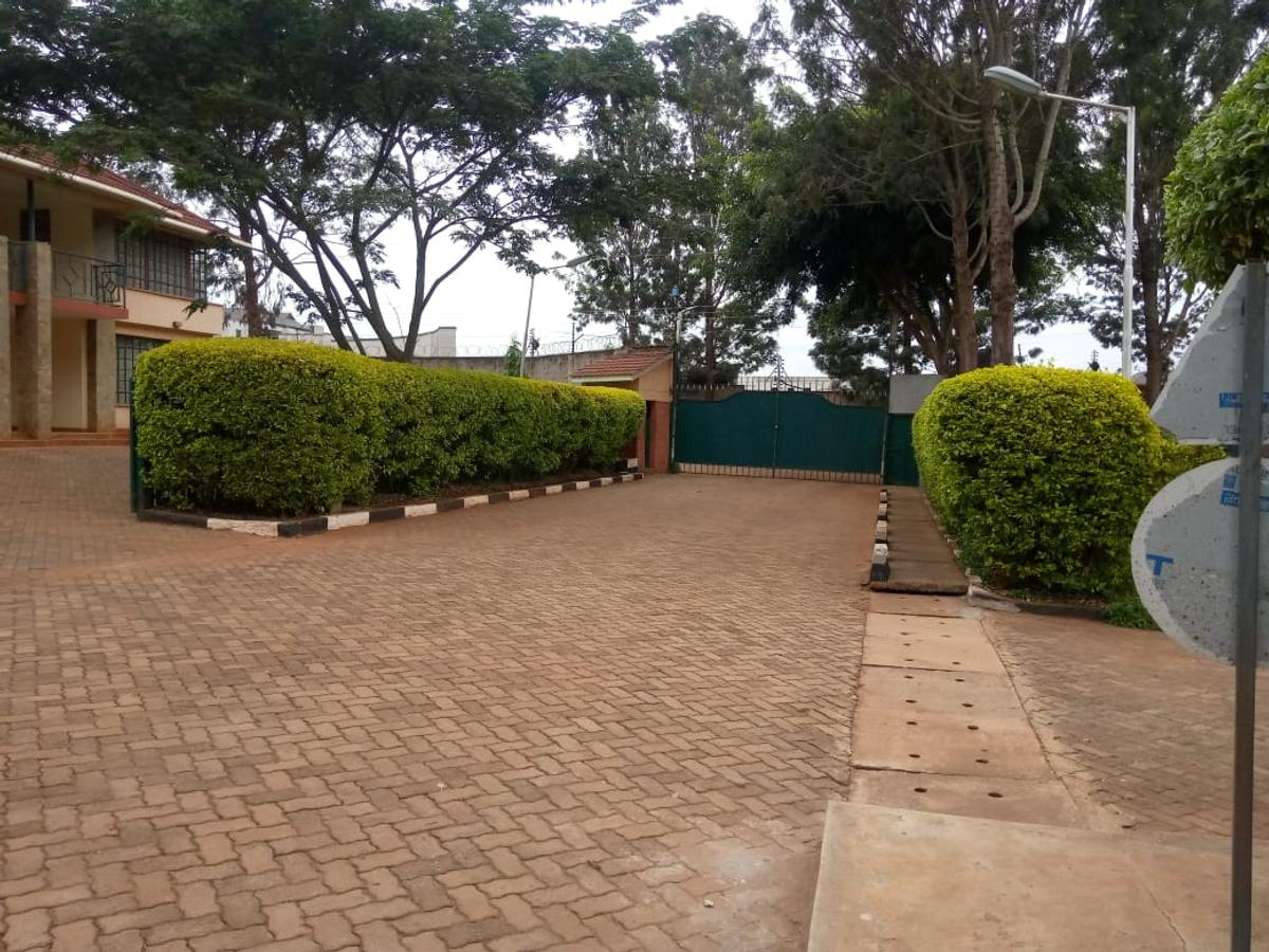 5 Bed Townhouse with En Suite in Kiambu Road - 19