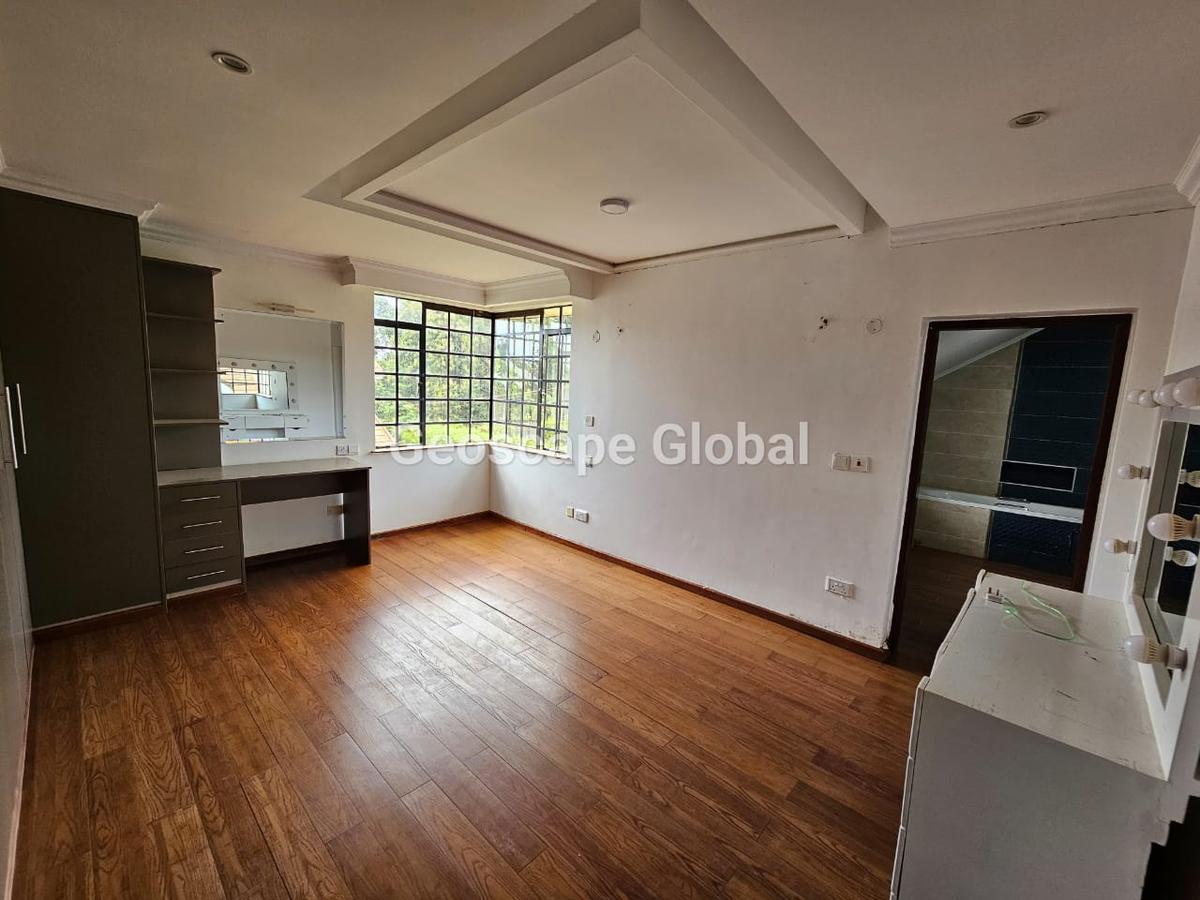 4 Bed Villa with En Suite in Kitisuru - 2